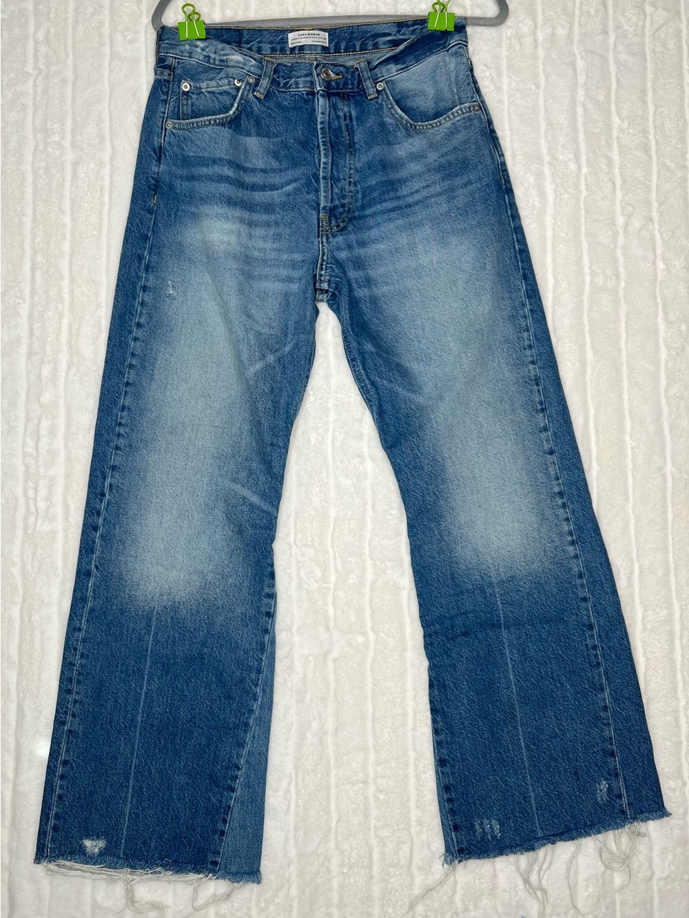 ZARA WOMAN Premium Denim Jeans Size 8 High Rise Wide Leg Button Fly Raw Hem